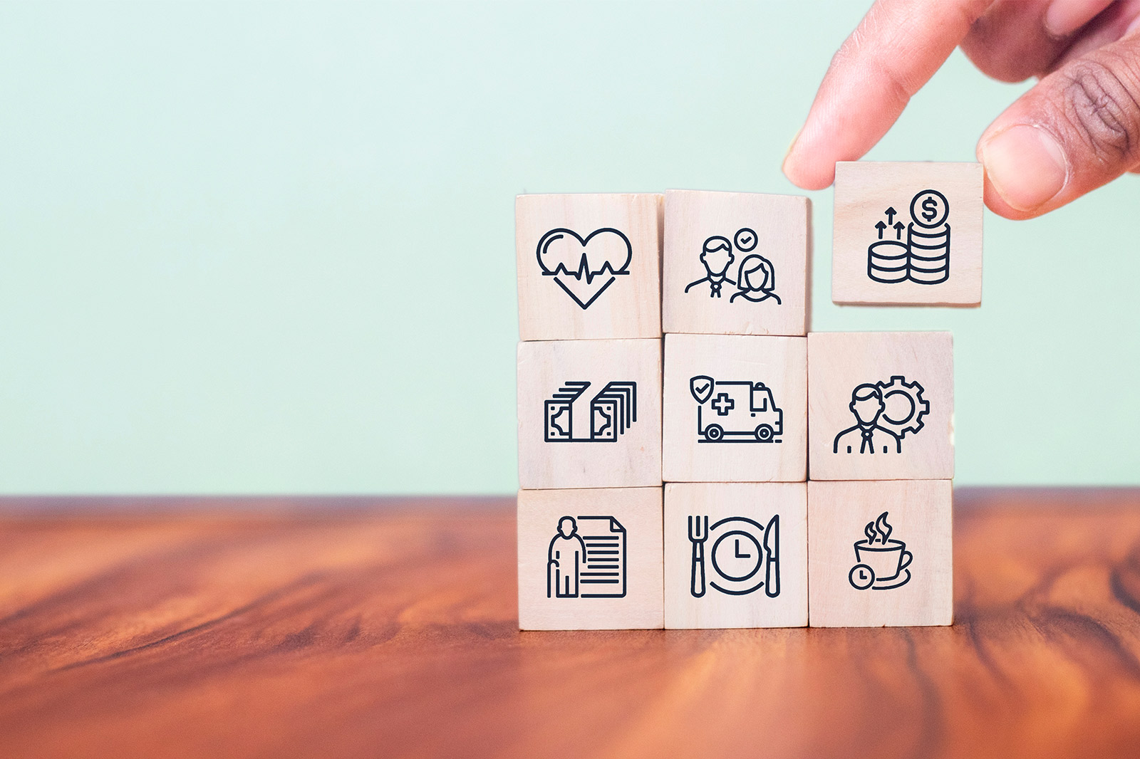 人材確保・節税・役員退職金対策……中小企業に「選択制企業型確定拠出年金制度」がおすすめな理由【社労士が解説】 | 人材（採用・育成・定着） |  弥報Online