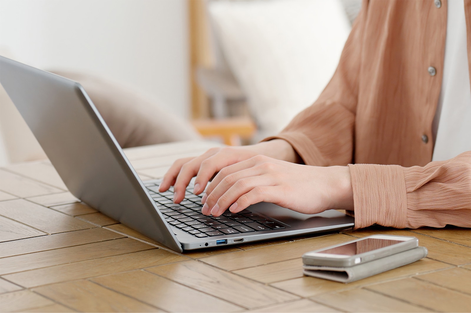 FAXのDX化】もう出社は不要！リモートワークでもFAX業務を行う方法とは？ | 業務効率化 | 弥報Online